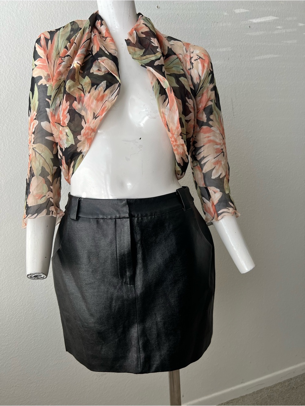 NWT Women’s Jaggar The Label Black Faux Leather mini skirt